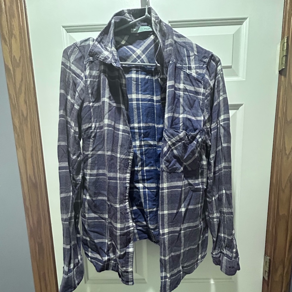 Purple plaid flannel button up shirt